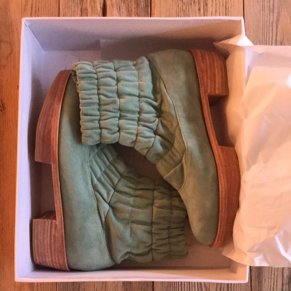 Beklina—Gathered Aya Platform Boots 🥾— NIB - Picture 6 of 7